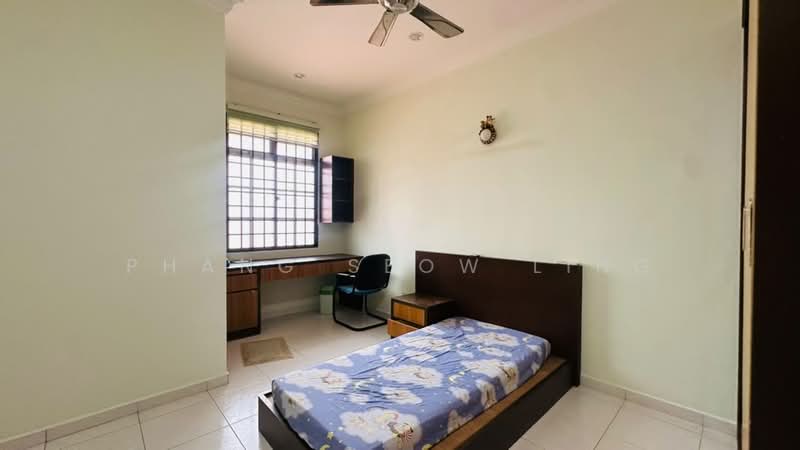 2-storey Terraced House for Rent in Taman Merdeka (Batu Berendam) - Phang Seow Ling - Bedroom - PropertyGuru.com.my