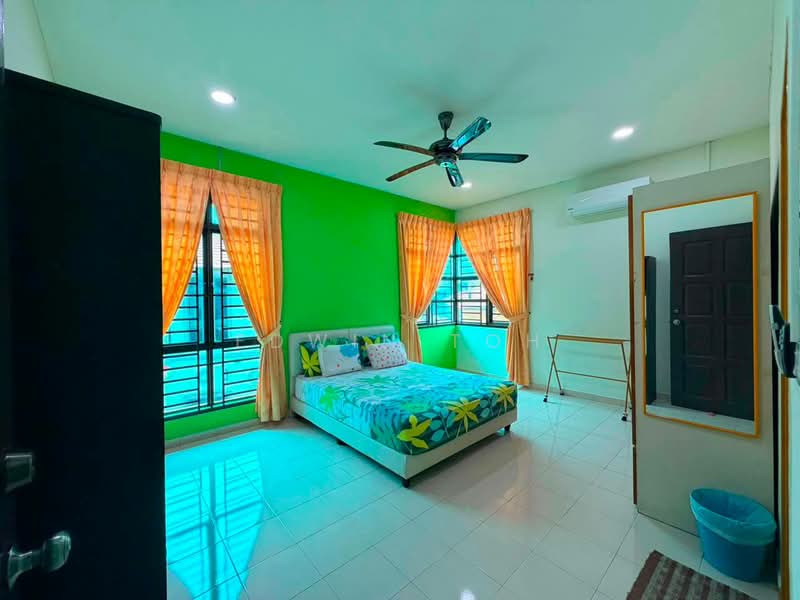 Semi-Detached House for Sale in Taman Nusa Idaman (Iskandar Puteri (Nusajaya)) - Edwin Toh - Bedroom - PropertyGuru.com.my