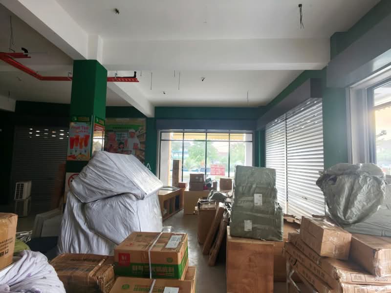 Shop / Office untuk Disewa di Taman Molek (Johor Bahru) - Carson . - Interior - PropertyGuru.com.my