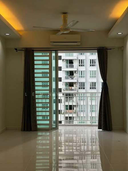 Kondominium untuk Dijual di Summer Place - Lenny Goon - Balcony - PropertyGuru.com.my