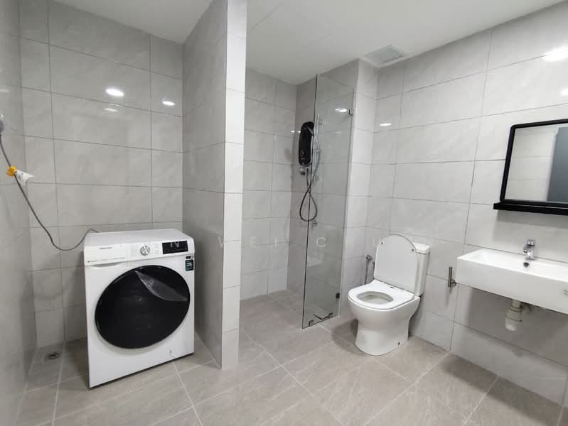 Service Residence for Rent at Altris Residences @ The Quartz WM - Tan Wei Chuen - Bathroom - PropertyGuru.com.my