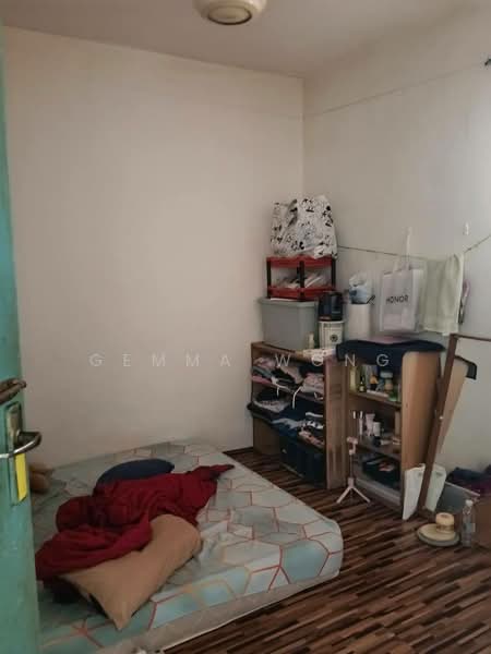 Flat for Sale at Flat Taman Ungku Tun Aminah - Gemma Wong - Bedroom - PropertyGuru.com.my