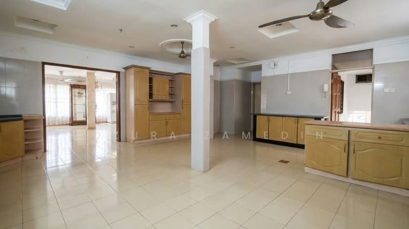 Bungalow House for Sale in Ampang (Selangor) - Adzura Zamedin - Kitchen - PropertyGuru.com.my