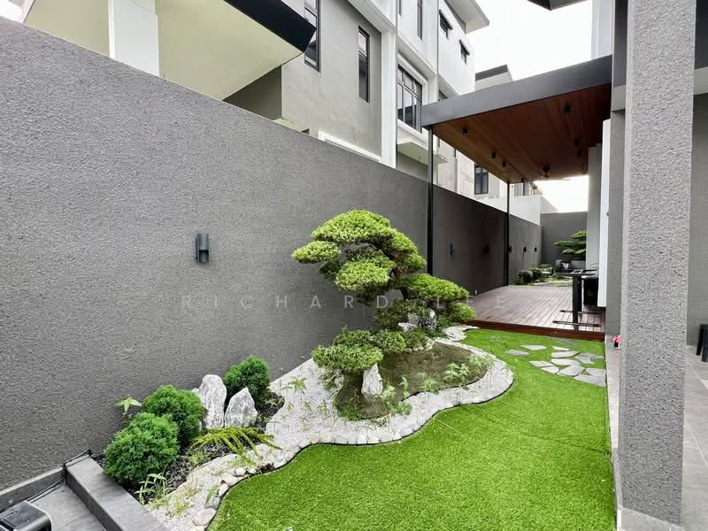 Semi-Detached House for Sale in Iskandar Puteri (Nusajaya) (Johor) - Richard Lee - Garden - PropertyGuru.com.my