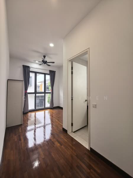 Rumah Berkembar untuk Dijual di Setia Alam (Selangor) - Chia Carmen - PropertyGuru.com.my