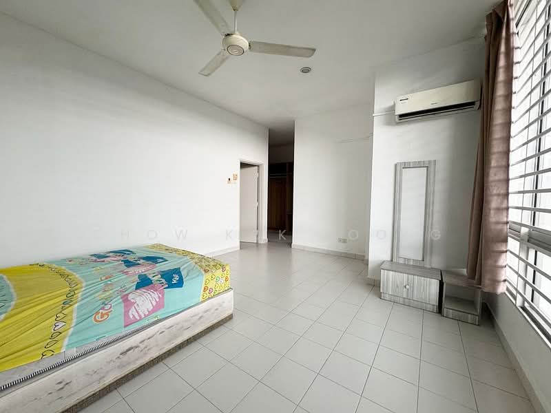 Townhouse for Rent in Puchong (Selangor) - Chow Kok Toong - Bedroom - PropertyGuru.com.my