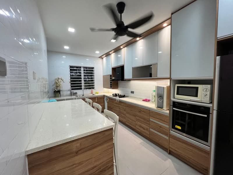 2-storey Terraced House for Sale in Kota Emerald (Rawang) - Junior Ong - Kitchen - PropertyGuru.com.my