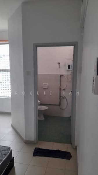 Apartment for Rent at Lake View Suites - Robbie Tan - Bathroom - PropertyGuru.com.my