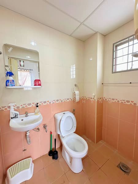 Pangsapuri untuk Dijual di Pandan Court - WAYNE SHENG - Bathroom - PropertyGuru.com.my