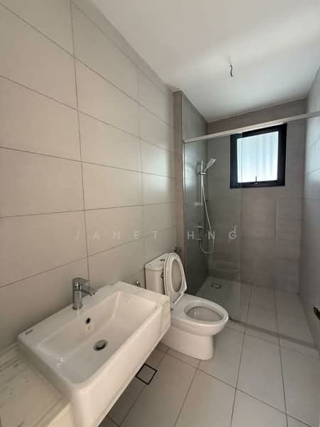 Semi-Detached House for Sale in Telok Panglima Garang (Selangor) - Janet Hng - Bathroom - PropertyGuru.com.my