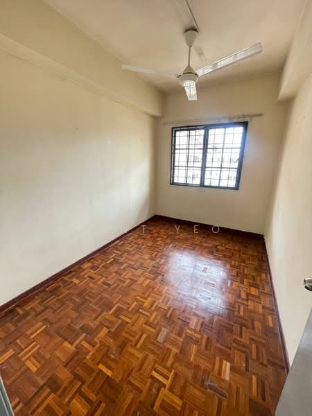 Kondominium untuk Dijual di Pandan Puteri - Kent Yeo - Bedroom - PropertyGuru.com.my