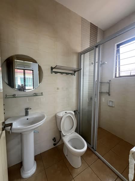 Semi-Detached House for Rent in Setia Eco Park (Setia Alam) - Lim Lee Lee - Bathroom - PropertyGuru.com.my