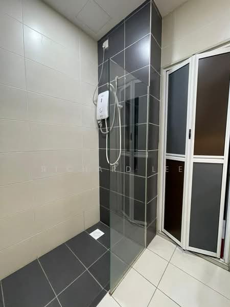 Kediaman Servis untuk Disewa di 8Scape Residence @ Sutera - Richard Lee - Bathroom - PropertyGuru.com.my