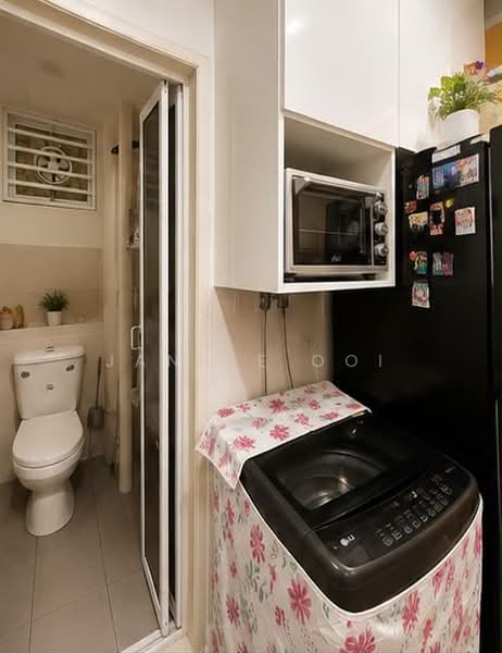 Pangsapuri untuk Dijual di Skyridge Apartment - Janice Ooi - Bathroom - PropertyGuru.com.my