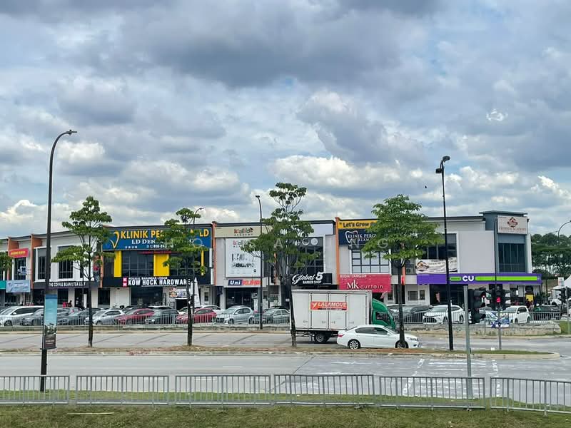 Shop / Office untuk Disewa di Seksyen 35 (Shah Alam) - Honsa Ung - Exterior - PropertyGuru.com.my