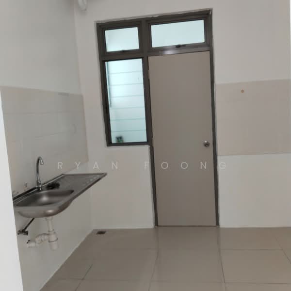 Kondominium untuk Disewa di All Seasons Park - Ryan Foong - Kitchen - PropertyGuru.com.my