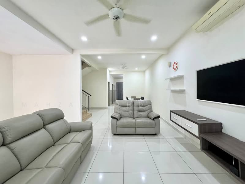 2-storey Terraced House for Sale in Alam Impian (Shah Alam) - Mahzah Mohd Rapiee - Living Room - PropertyGuru.com.my