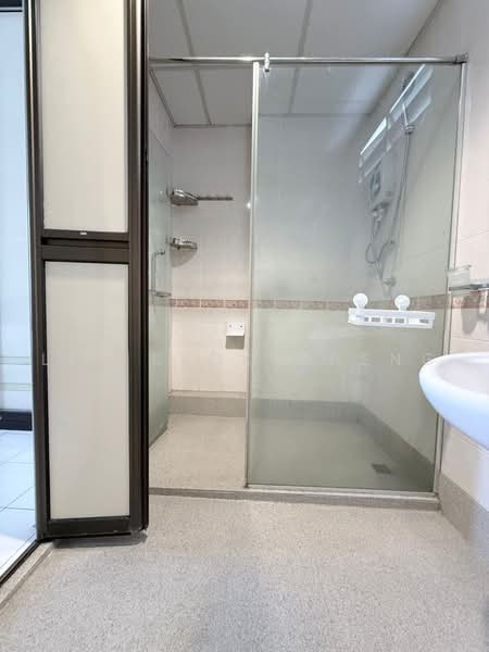 Condominium for Rent at Putra Place Condominium - Lim Seok Cheng - Bathroom - PropertyGuru.com.my