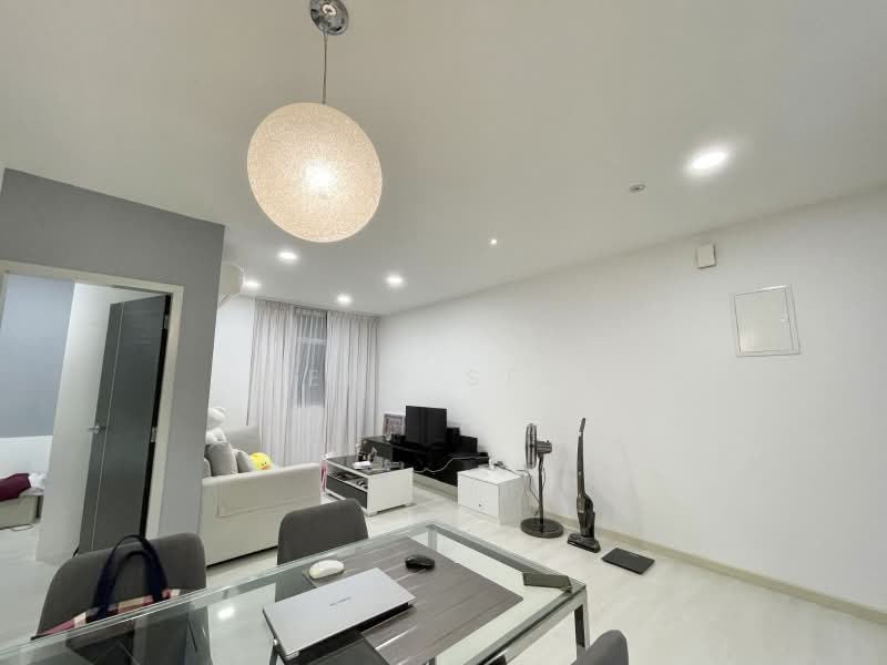 Kediaman Servis untuk Disewa di Straits Garden Suite - Weng Sern - Living Room - PropertyGuru.com.my