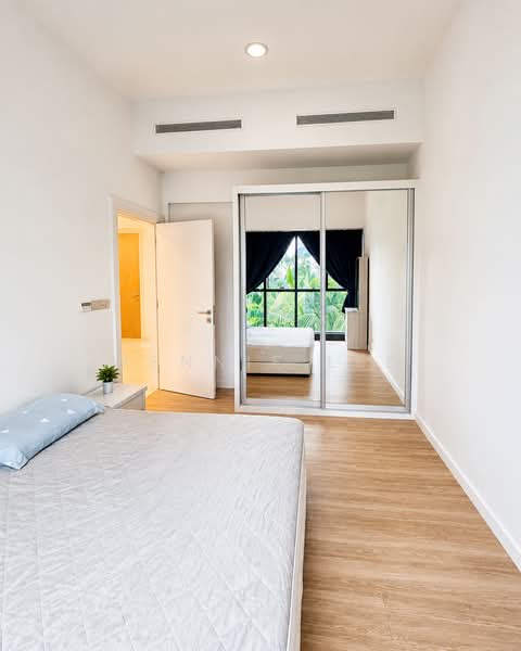 Kediaman Servis untuk Dijual di M City - Wennie Lee - Bedroom - PropertyGuru.com.my