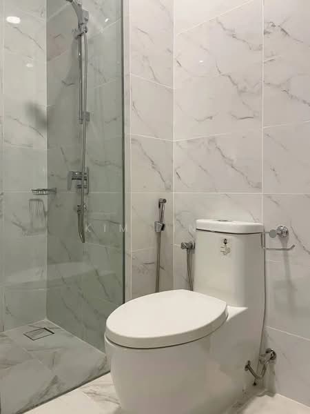 Kediaman Servis untuk Disewa di Met 1 Residences - Kim Ling - Bathroom - PropertyGuru.com.my