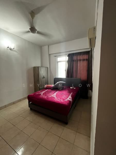 Kediaman Servis untuk Dijual di Millennium Place @ Millennium Square - Shyuan Low - Bedroom - PropertyGuru.com.my