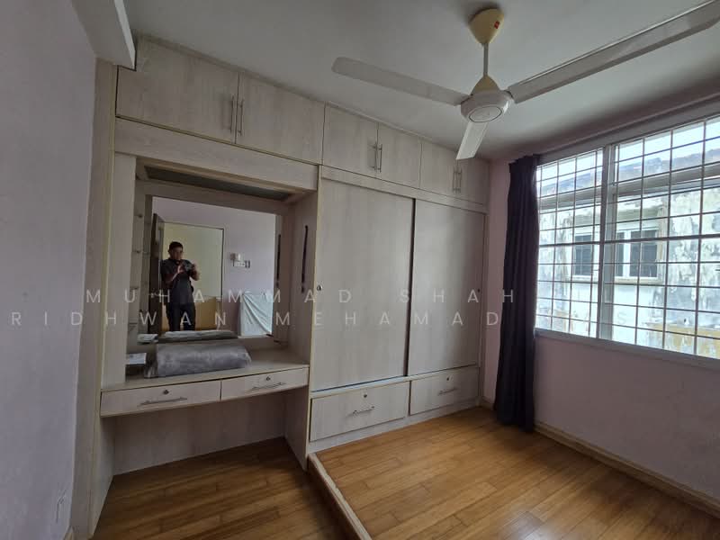 Bungalow House untuk Dijual di Kuala Ampang (Ampang) - Muhammad Shahrul Ridhwan Mehamad Nasir - Bedroom - PropertyGuru.com.my