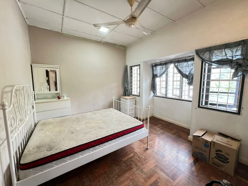 Rumah Teres 2-Tingkat untuk Dijual di Bandar Sri Damansara (Selangor) - Eliz Chan - Bedroom - PropertyGuru.com.my