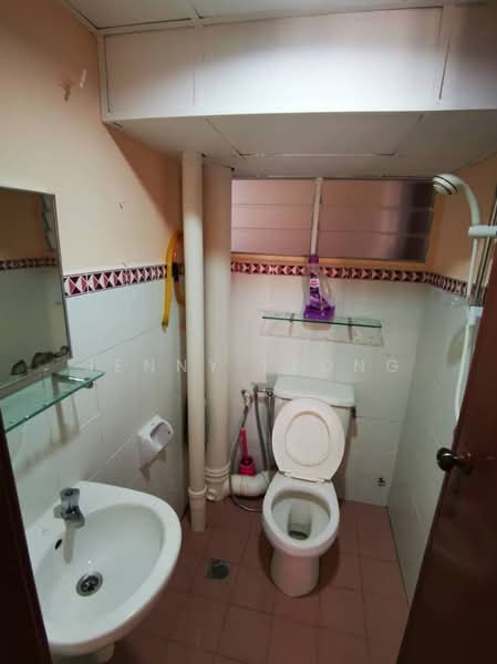 Apartment for Rent at Taman Kristal - Jenny Leong - Bathroom - PropertyGuru.com.my