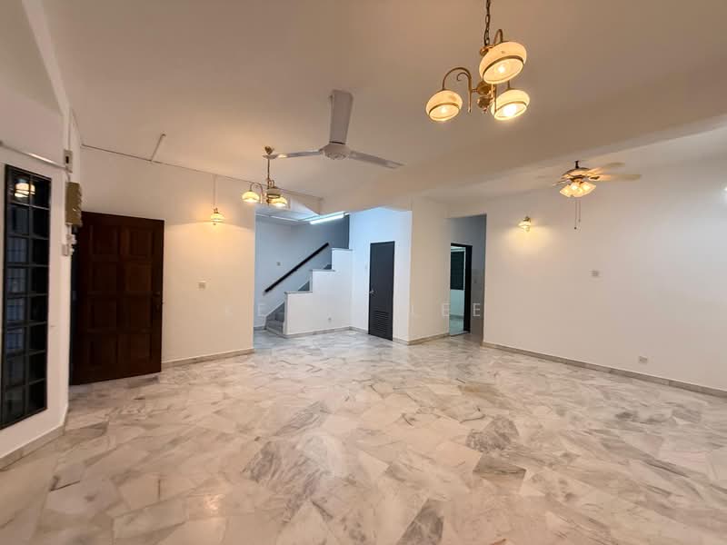 2-storey Terraced House for Rent in Usj 9 (Subang Jaya) - Kenix Lee - Living Room - PropertyGuru.com.my
