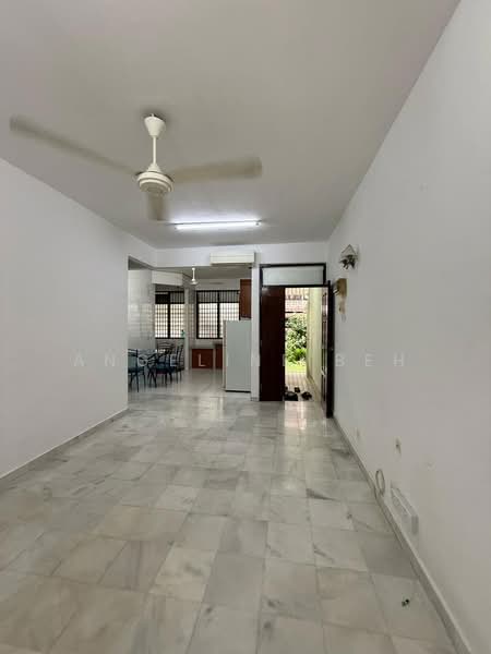Pangsapuri untuk Disewa di Medan Lumba Kuda - Angeline Beh - Living Room - PropertyGuru.com.my