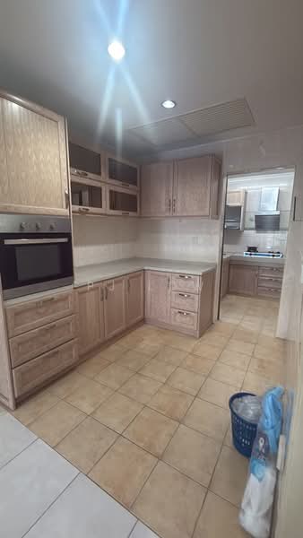 Condominium for Rent at D'Melor Condominium - PJ Low - Kitchen - PropertyGuru.com.my