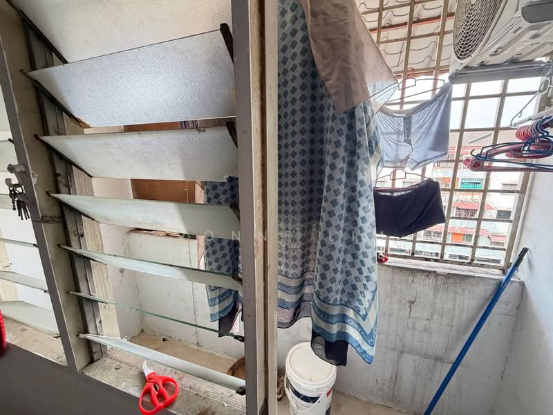 Flat for Sale at Tasek Seri Alam - Yvonne Lim - Balcony - PropertyGuru.com.my