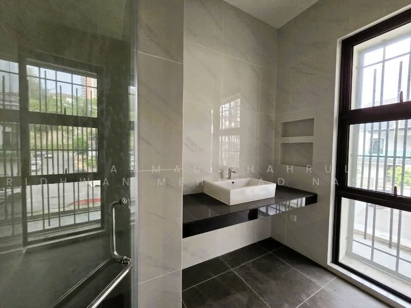 Rumah Teres untuk Dijual di Hulu Langat (Selangor) - Muhammad Shahrul Ridhwan Mehamad Nasir - Bathroom - PropertyGuru.com.my