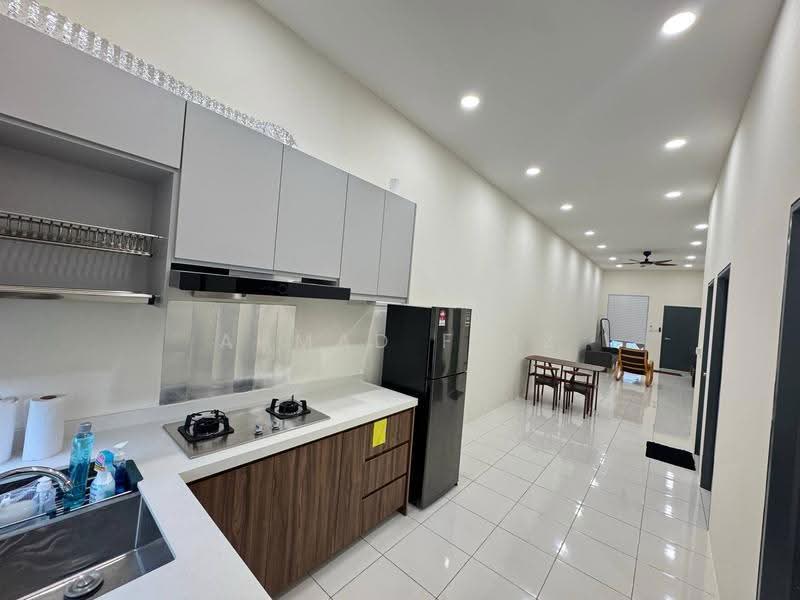 Rumah Teres 1-Tingkat untuk Disewa di Dengkil (Selangor) - Ahmad Faiz - Kitchen - PropertyGuru.com.my