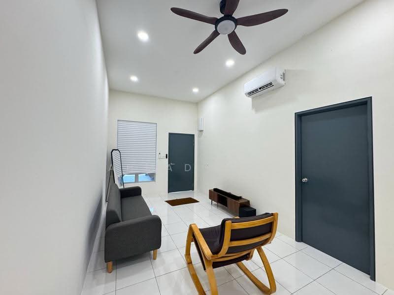 Rumah Teres 1-Tingkat untuk Disewa di Dengkil (Selangor) - Ahmad Faiz - Living Room - PropertyGuru.com.my