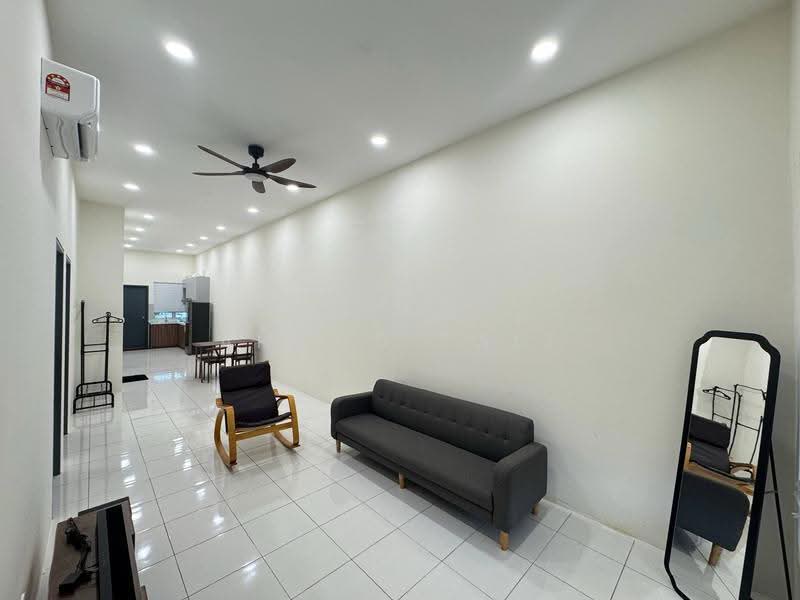 Rumah Teres 1-Tingkat untuk Disewa di Dengkil (Selangor) - Ahmad Faiz - Living Room - PropertyGuru.com.my