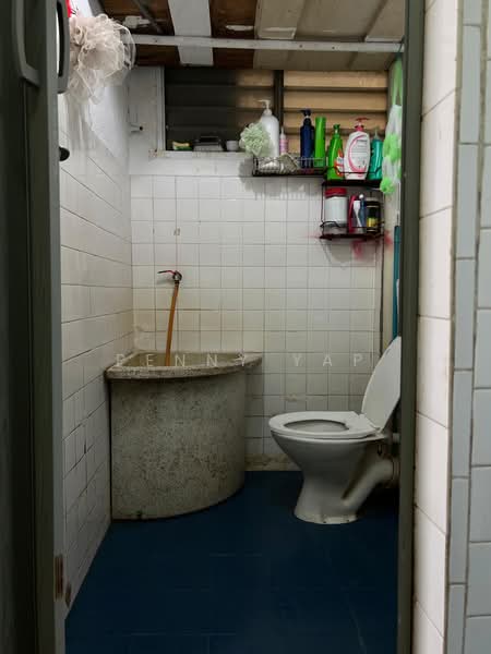 Rumah Flat untuk Dijual di Taman Jinjang Baru - Penny Yap - Bathroom - PropertyGuru.com.my