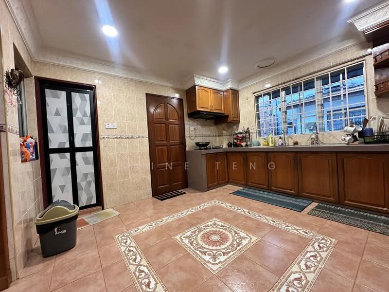 Rumah Teres 2-Tingkat untuk Dijual di Taman Desawan (Klang) - Elaine Teng - Kitchen - PropertyGuru.com.my