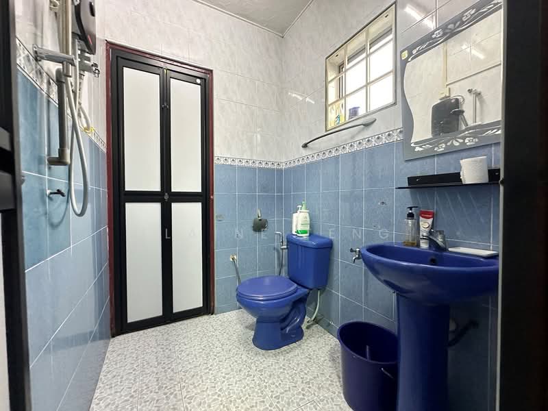 Rumah Teres 2-Tingkat untuk Dijual di Taman Desawan (Klang) - Elaine Teng - Bathroom - PropertyGuru.com.my