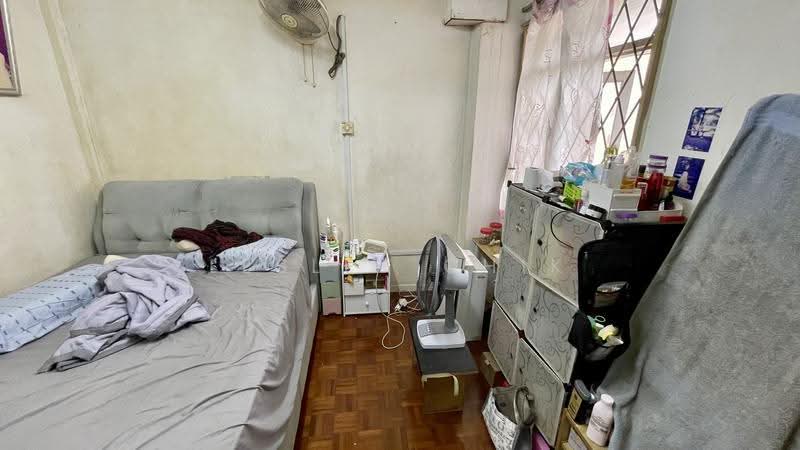 Pangsapuri untuk Dijual di Tulip Apartment - Lesley Chik - Bedroom - PropertyGuru.com.my
