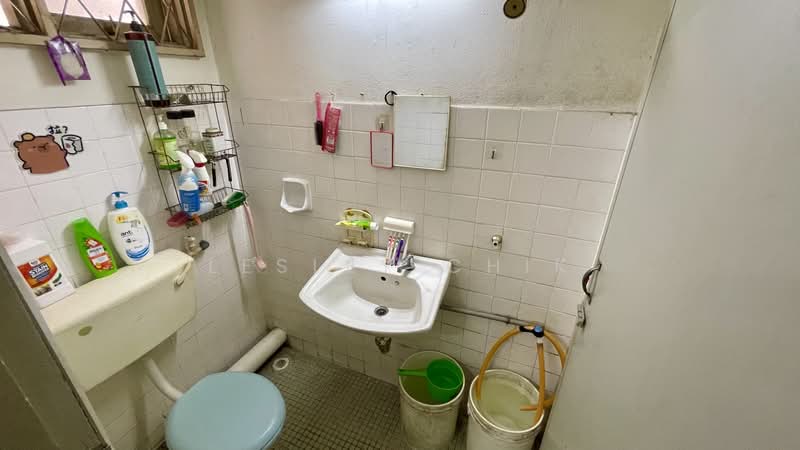 Pangsapuri untuk Dijual di Tulip Apartment - Lesley Chik - Bathroom - PropertyGuru.com.my