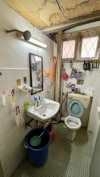 Pangsapuri untuk Dijual di Tulip Apartment - Lesley Chik - Bathroom - PropertyGuru.com.my