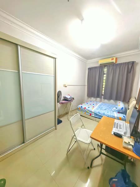 Rumah Berkembar untuk Dijual di Taman Bukit Kempas (Tampoi) - Max Loh - Bedroom - PropertyGuru.com.my
