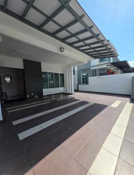 Cluster House for Sale in Taman Seri Austin (Tebrau) - Phoebe Foo - Exterior - PropertyGuru.com.my