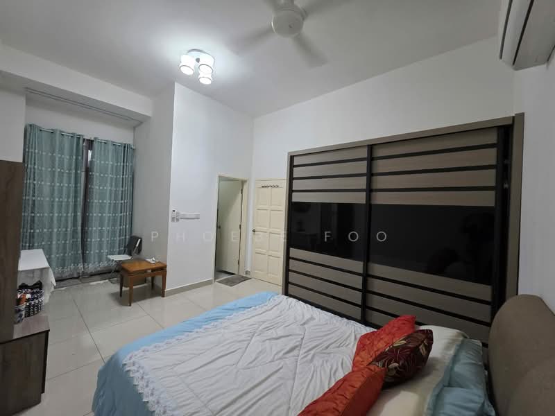 Cluster House for Sale in Taman Seri Austin (Tebrau) - Phoebe Foo - Bedroom - PropertyGuru.com.my