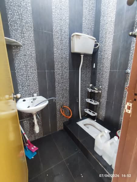 Rumah Berkembar untuk Disewa di Klang (Selangor) - Pinky Liaw - Bathroom - PropertyGuru.com.my