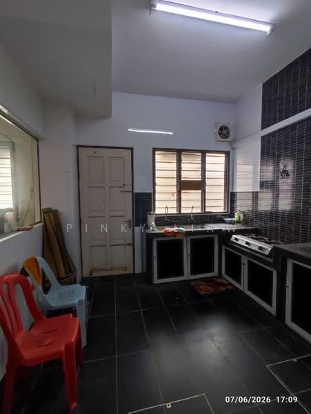 Rumah Berkembar untuk Disewa di Klang (Selangor) - Pinky Liaw - Kitchen - PropertyGuru.com.my