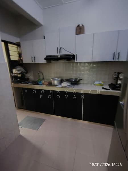 Pangsapuri untuk Disewa di Tropika Apartment - Yogesvaran Poovan - Kitchen - PropertyGuru.com.my
