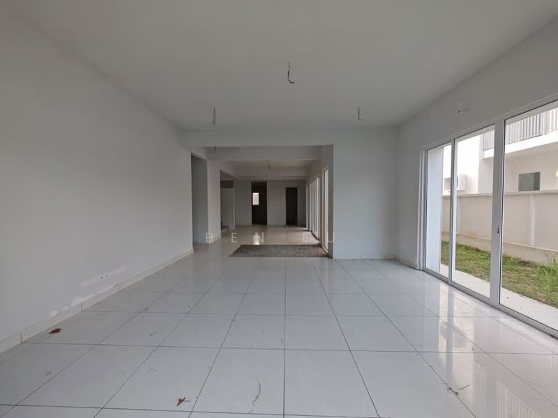 Rumah Berkembar untuk Dijual di Johor Bahru (Johor) - Ben Eu - Living Room - PropertyGuru.com.my